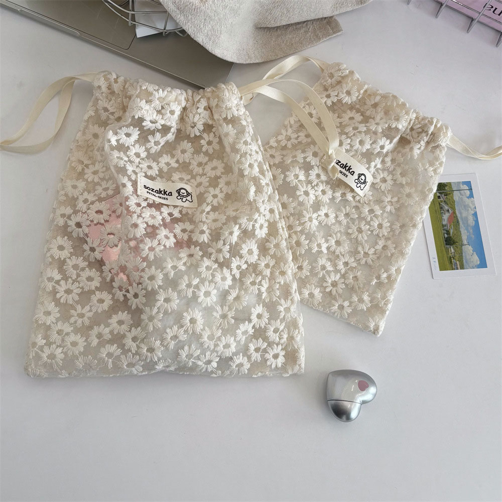 Tas Makeup Jala Bordir Renda M - Travel Z ulasan dan harga